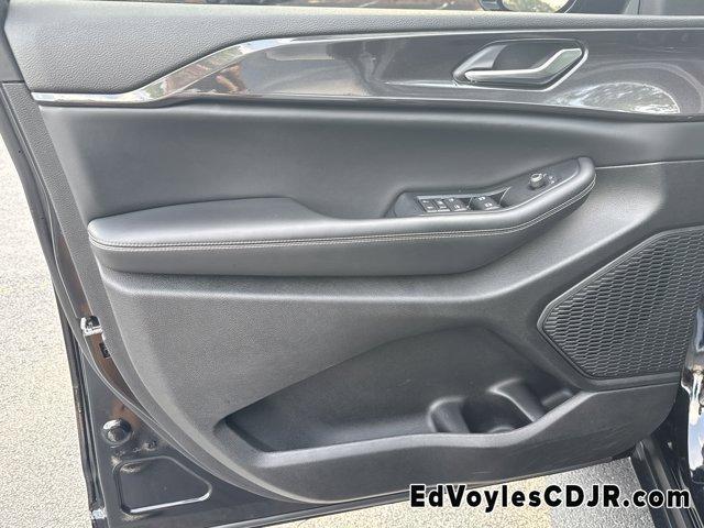 used 2023 Jeep Grand Cherokee car, priced at $32,801