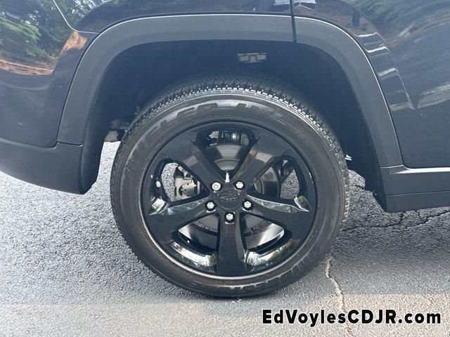 used 2023 Jeep Grand Cherokee car, priced at $32,801