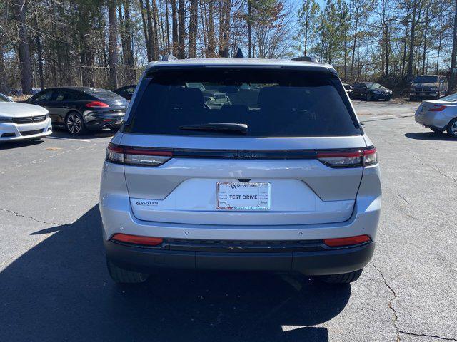 new 2024 Jeep Grand Cherokee car, priced at $38,478