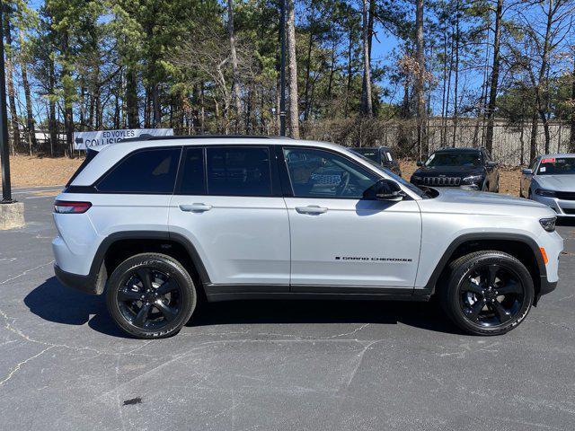 new 2024 Jeep Grand Cherokee car, priced at $38,478