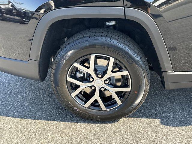 new 2025 Jeep Grand Cherokee L car, priced at $47,619