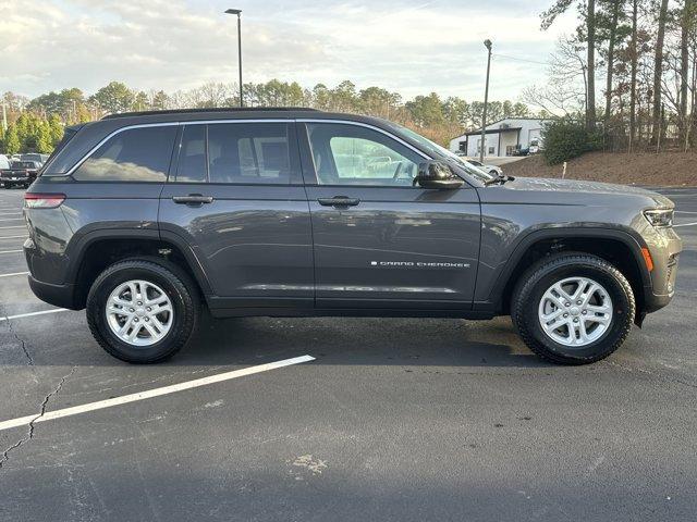 new 2025 Jeep Grand Cherokee car, priced at $35,685