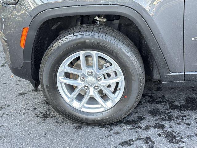 new 2025 Jeep Grand Cherokee car, priced at $37,203