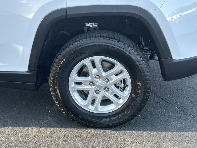 new 2025 Jeep Grand Cherokee car, priced at $35,126
