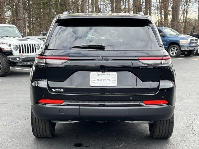 new 2024 Jeep Grand Cherokee car, priced at $41,425