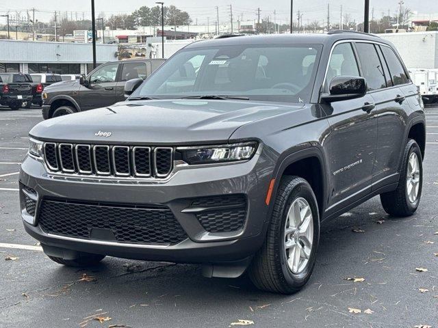 new 2025 Jeep Grand Cherokee car, priced at $33,666