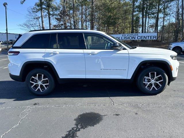 new 2025 Jeep Grand Cherokee car, priced at $42,354