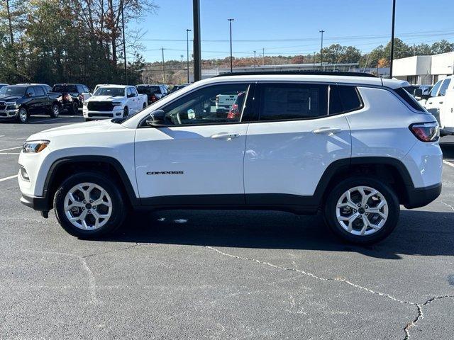 new 2025 Jeep Compass car, priced at $25,086