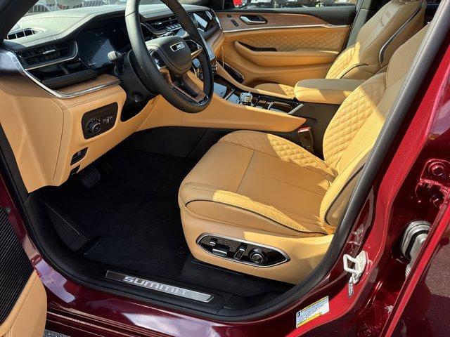 new 2025 Jeep Grand Cherokee car, priced at $62,568