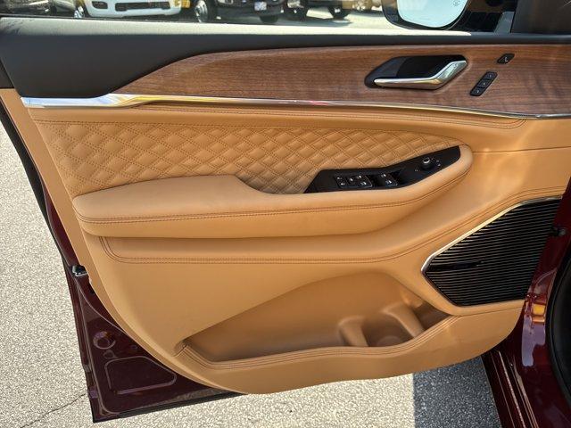 new 2025 Jeep Grand Cherokee car, priced at $62,568