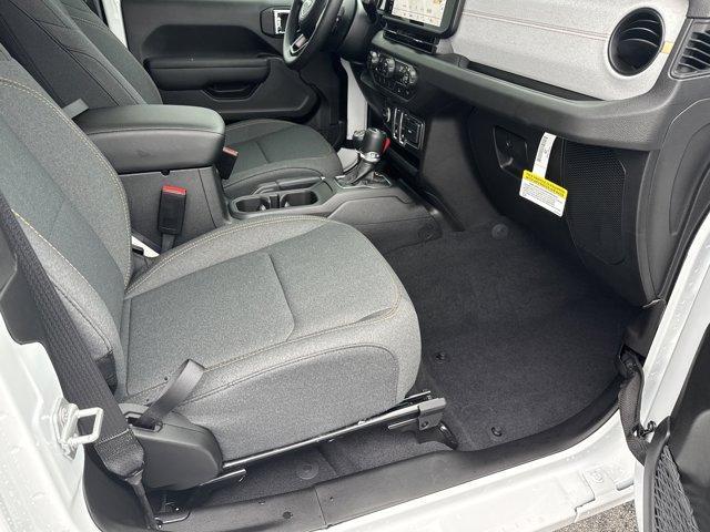 new 2025 Jeep Wrangler car, priced at $32,956