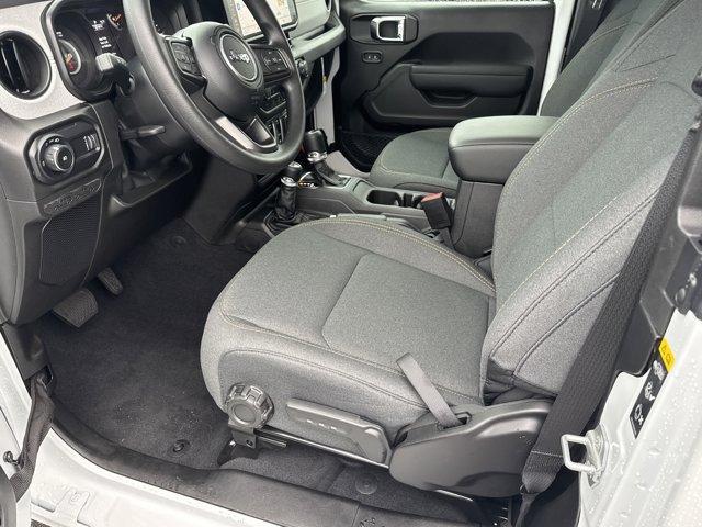 new 2025 Jeep Wrangler car, priced at $32,956