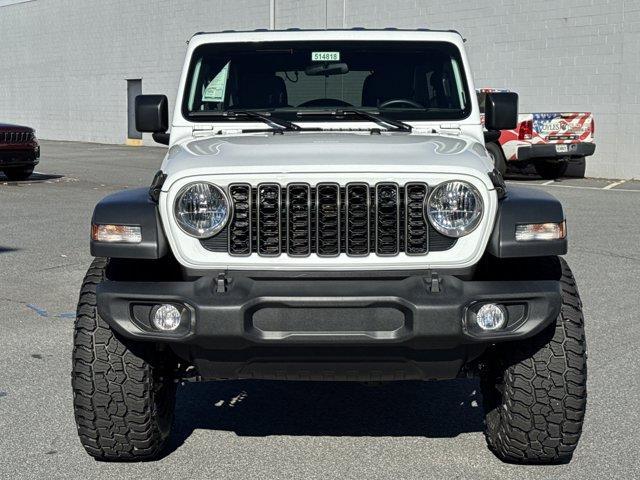 new 2025 Jeep Wrangler car, priced at $45,773