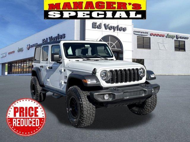 new 2025 Jeep Wrangler car, priced at $45,773