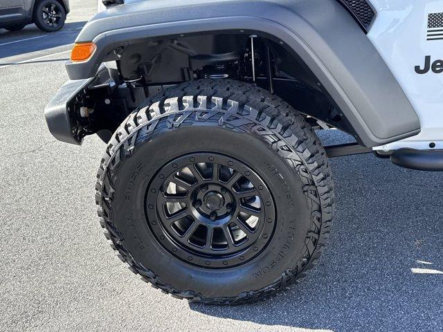 new 2025 Jeep Wrangler car, priced at $45,773