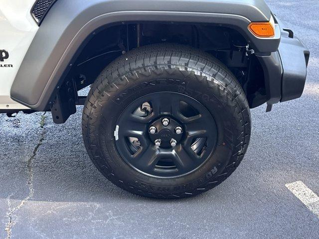 new 2025 Jeep Wrangler car, priced at $37,595