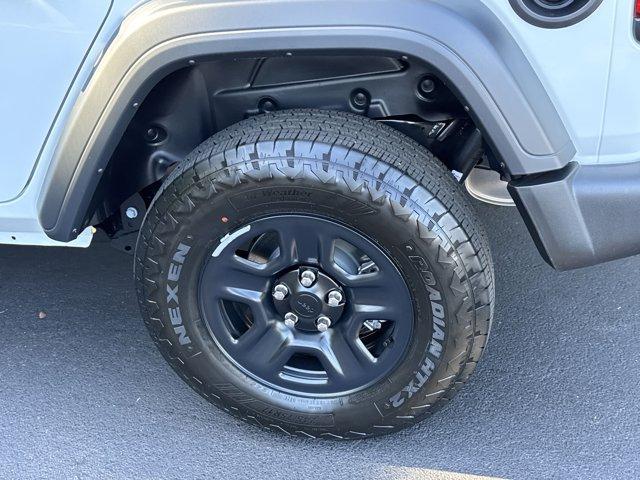 new 2025 Jeep Wrangler car, priced at $37,595