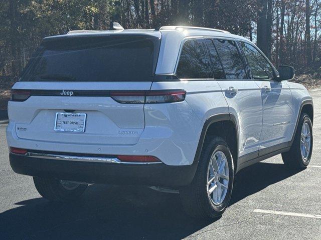 new 2025 Jeep Grand Cherokee car, priced at $33,101