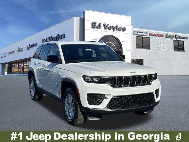 new 2025 Jeep Grand Cherokee car, priced at $33,101