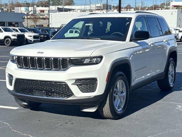 new 2025 Jeep Grand Cherokee car, priced at $33,101