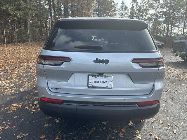 new 2024 Jeep Grand Cherokee L car, priced at $41,005