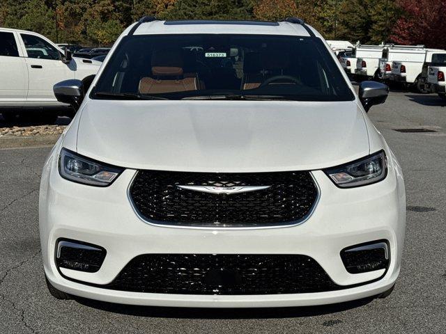 new 2026 Chrysler Pacifica car, priced at $51,254