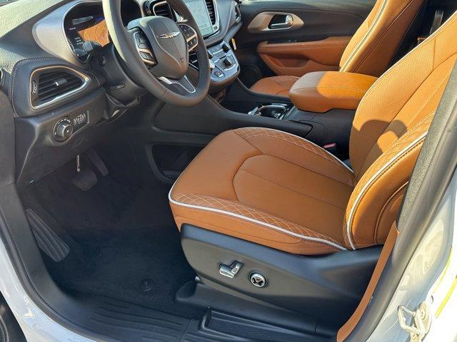 new 2026 Chrysler Pacifica car, priced at $51,254