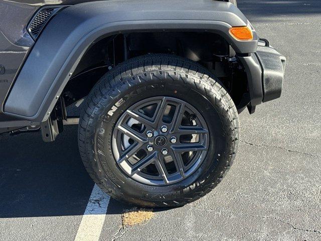 new 2025 Jeep Wrangler car, priced at $38,018