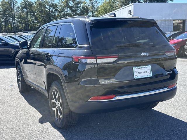 new 2025 Jeep Grand Cherokee car, priced at $45,909
