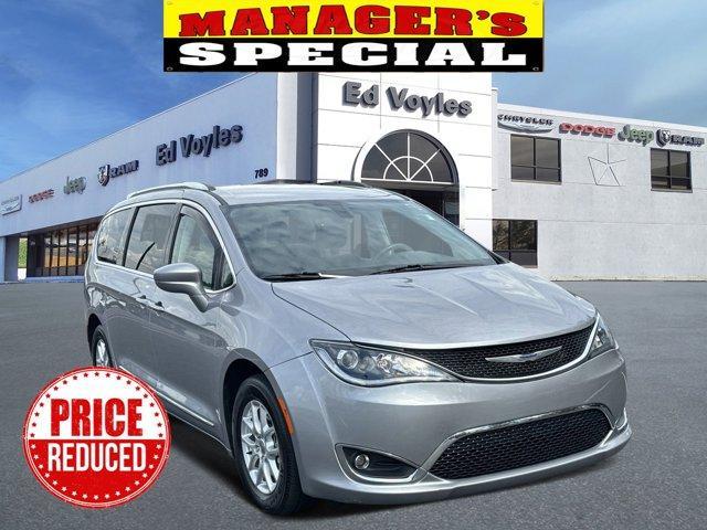 used 2020 Chrysler Pacifica car, priced at $20,051