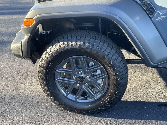 new 2025 Jeep Wrangler car, priced at $54,552