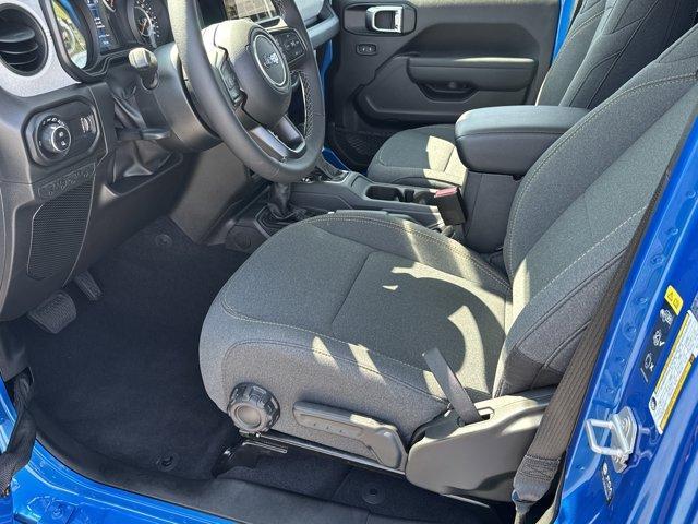 new 2025 Jeep Gladiator car, priced at $41,447