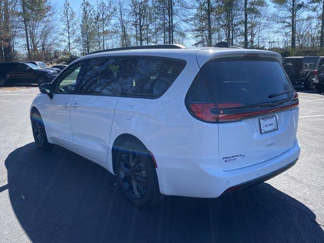 new 2024 Chrysler Pacifica car, priced at $48,889