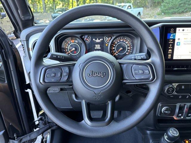 new 2025 Jeep Wrangler car, priced at $31,102
