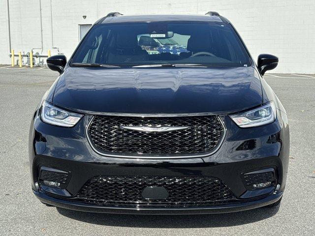 new 2026 Chrysler Pacifica car, priced at $41,970