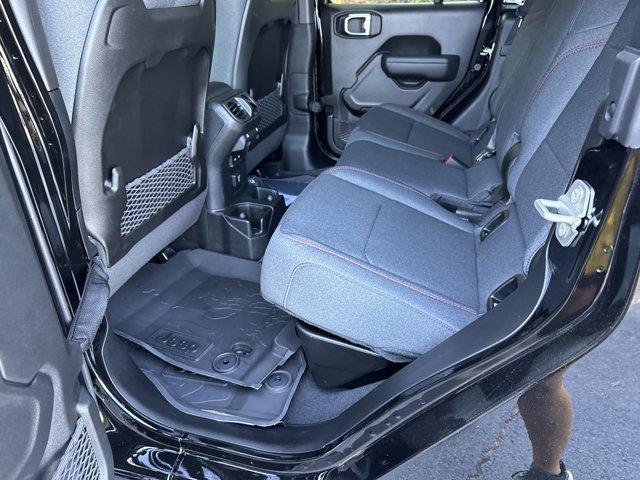 new 2025 Jeep Gladiator car, priced at $47,785