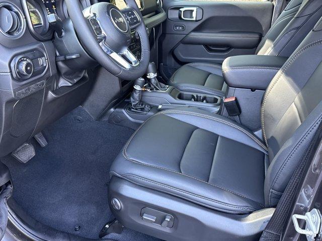 new 2025 Jeep Wrangler car, priced at $49,558