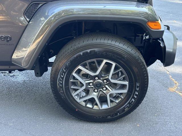 new 2025 Jeep Wrangler car, priced at $49,558