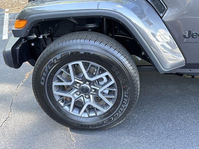 new 2025 Jeep Wrangler car, priced at $49,558