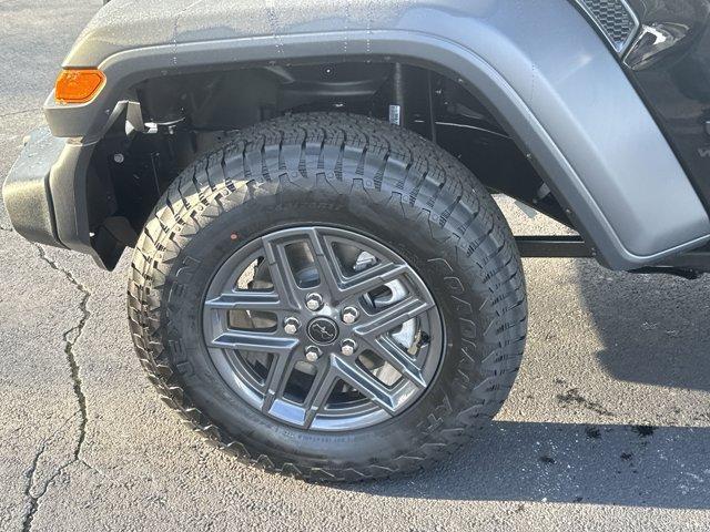 new 2025 Jeep Wrangler car, priced at $47,921