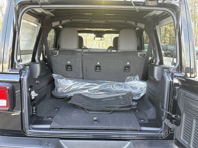 new 2025 Jeep Wrangler car, priced at $47,921