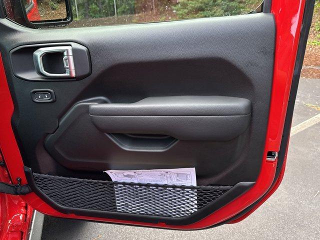 new 2025 Jeep Wrangler car, priced at $58,930
