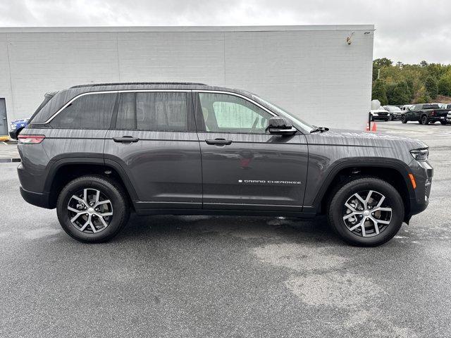new 2025 Jeep Grand Cherokee car, priced at $48,363