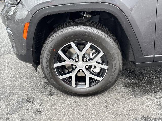 new 2025 Jeep Grand Cherokee car, priced at $48,363