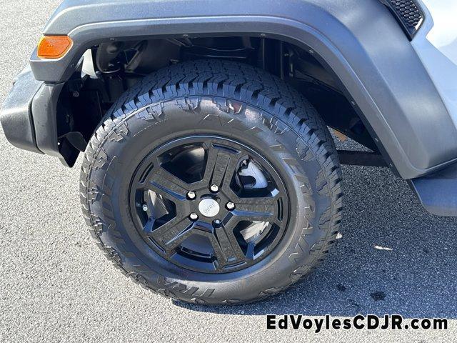 used 2019 Jeep Wrangler Unlimited car, priced at $25,057