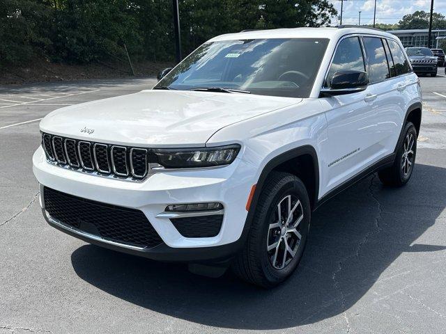 new 2024 Jeep Grand Cherokee car, priced at $37,980