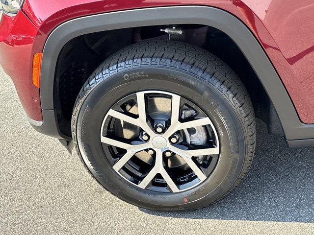 new 2025 Jeep Grand Cherokee L car, priced at $46,298