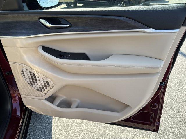 new 2025 Jeep Grand Cherokee L car, priced at $46,298