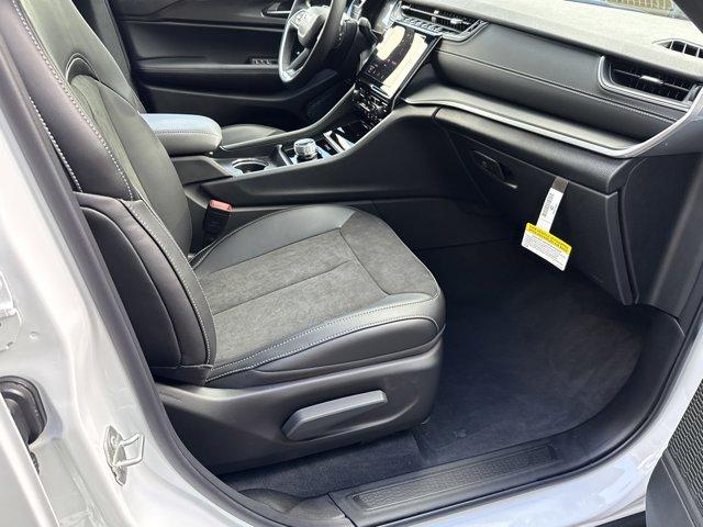 new 2025 Jeep Grand Cherokee L car, priced at $40,820