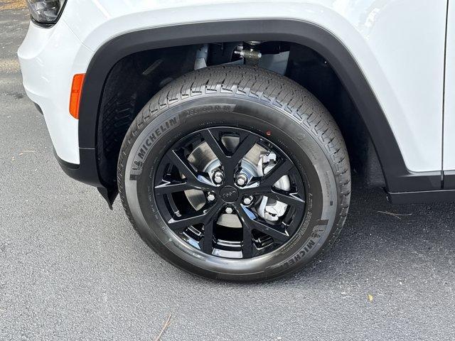 new 2025 Jeep Grand Cherokee L car, priced at $40,820